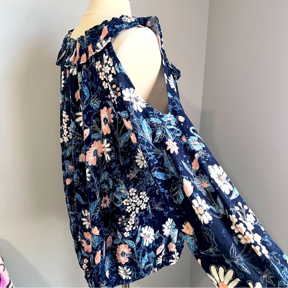 INC International Concepts 3X Blue Floral Cold Shoulder Blouse Top Ruffled Neck - Picture 4 of 13